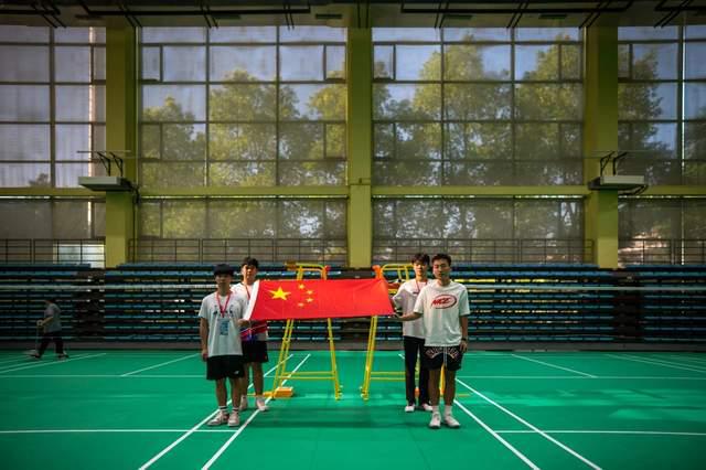 羽球轻舞童心绘梦