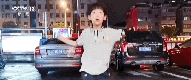 贲（bēn）悠悠破世界纪录！(图3)