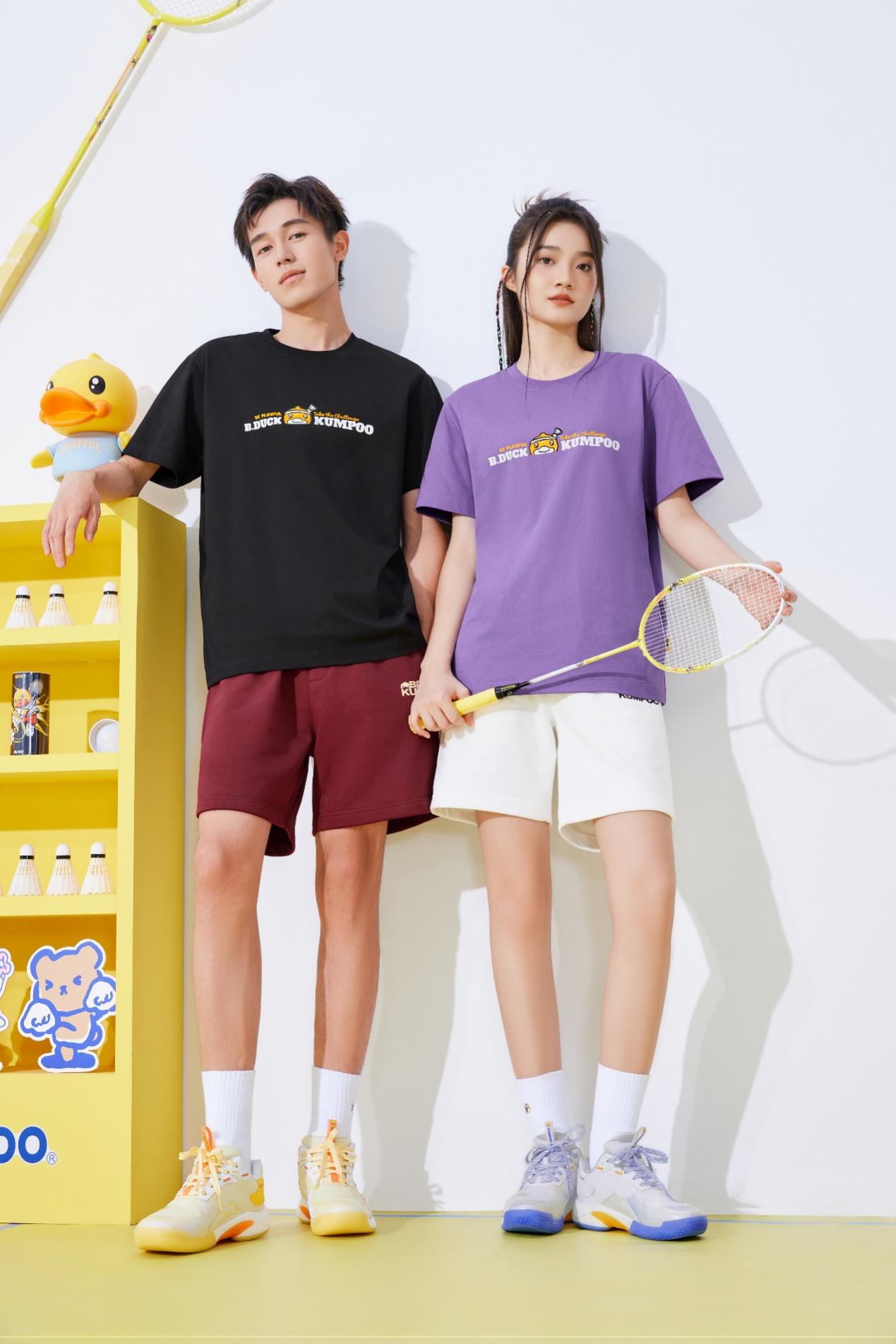 星空体育网站：薰风KUMPOO与BDuck小黄鸭联名新品：为羽毛球运动注入新乐趣(图4)