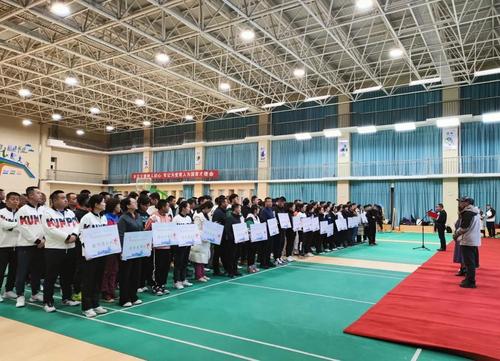 【兵地融合安边固疆】阿勒泰地区羽毛球邀请赛在师市举行(图2)