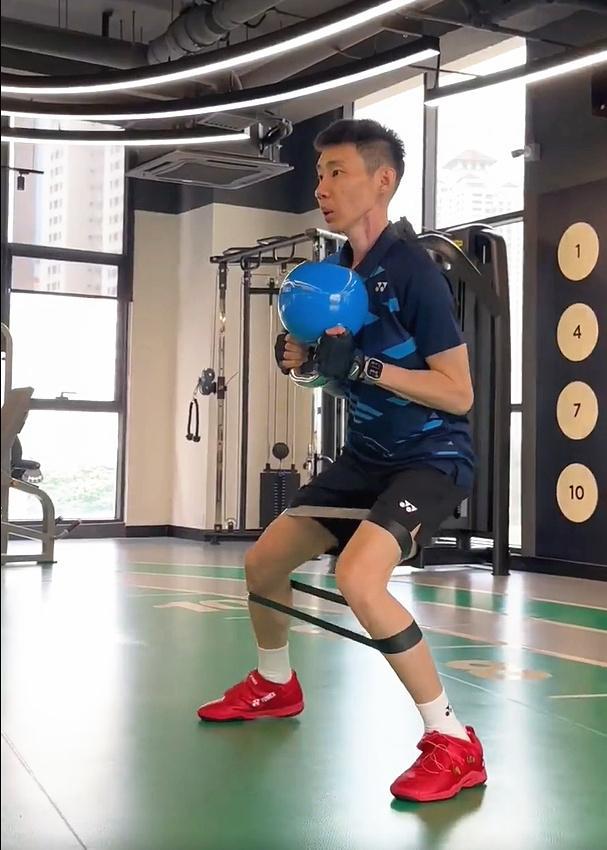 星空体育平台：41岁李宗伟恢复训练！抗癌5年后体能大不如前撑