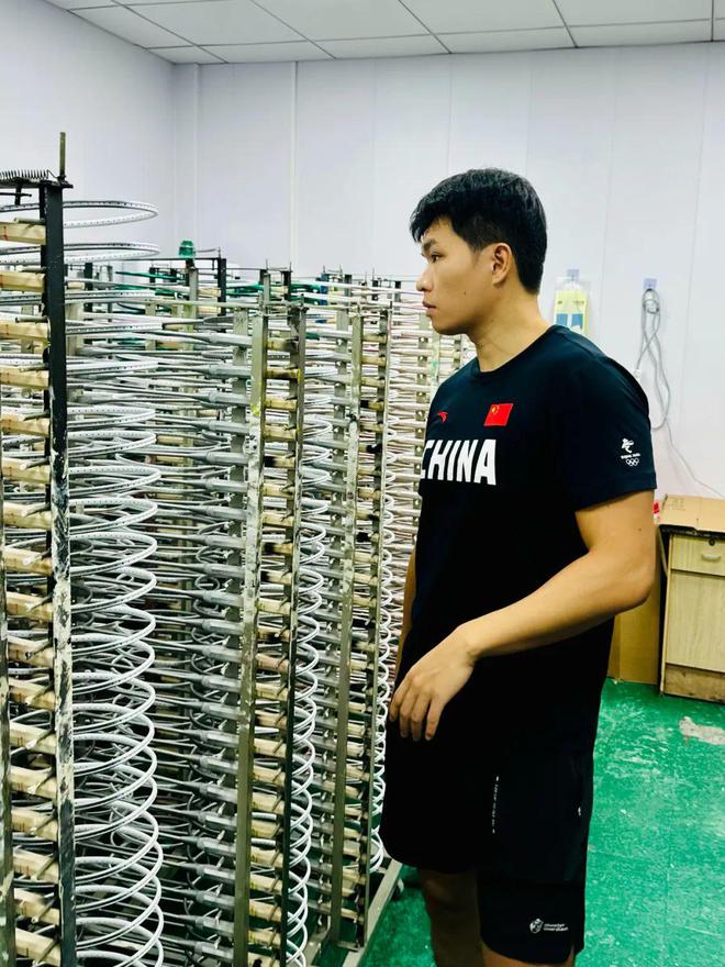 中国力量再破垄断！羽毛球行业即将迎来价格革命？(图4)