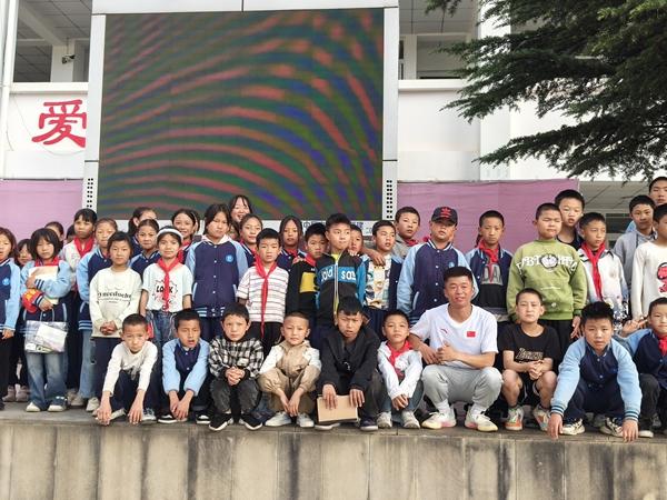 星空体育平台：一名体育支教大学生的愿望：从山里来到山里去