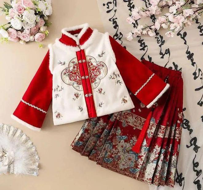 新年穿新衣服装市场时尚年味足(图7)
