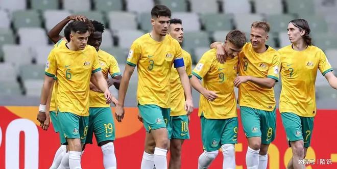星空体育网站：日本目前0-0澳大利亚！U20亚洲杯半决赛韩国提前出局！(图2)