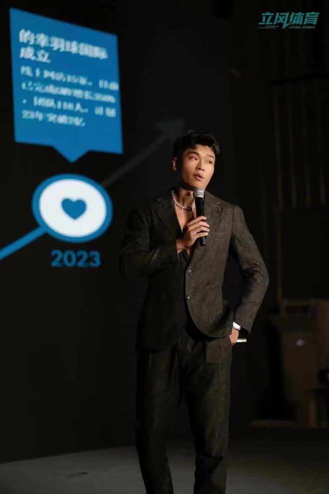 星空体育网站：羽毛球国产品牌想要突围打破垄断是第一步！(图1)