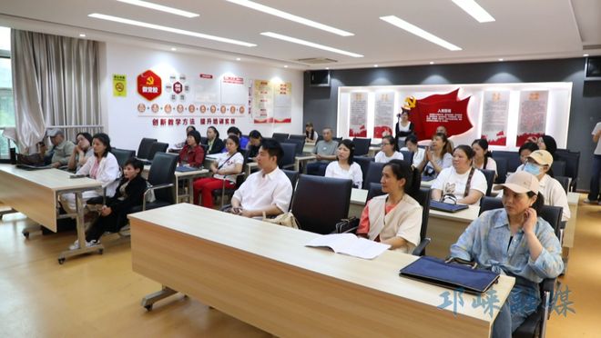 2025年邛崃市残疾人藏羌织绣技能培训班开班(图2)