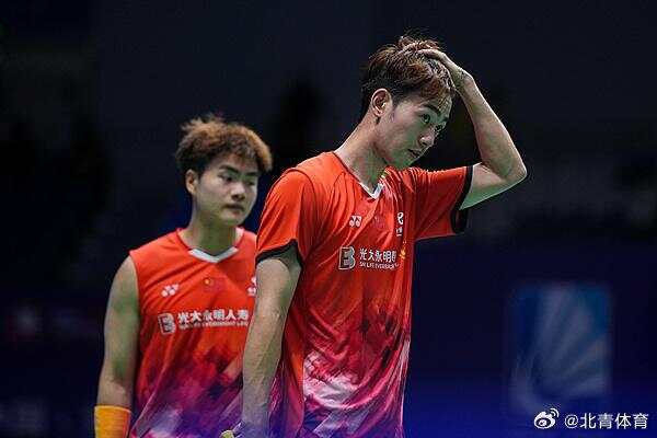 星空体育网站：石宇奇、梁王组合无缘2024中国羽毛球公开赛8强(图2)