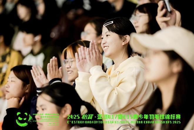 又一洲际赛事在成都举行！“人造毛叶羽毛球”首次在国际专业赛场亮相(图3)