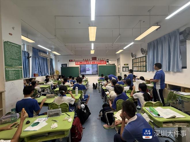 星空体育网站：蝉联世界冠军！深圳少年小轮车上秀实力完成世界级难度动作(图5)