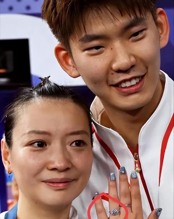 星空体育网址：金牌拿到手软又嫁入体坛世家樊振东马龙都送上祝福(图6)