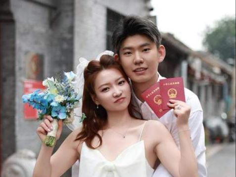 星空体育网址：金牌拿到手软又嫁入体坛世家樊振东马龙都送上祝福(图7)