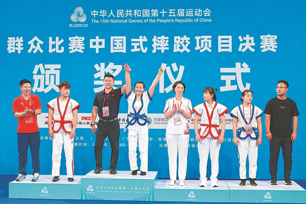 安徽体育运动职业技术学院师生在第十五届全运会书写体教篇章(图3)