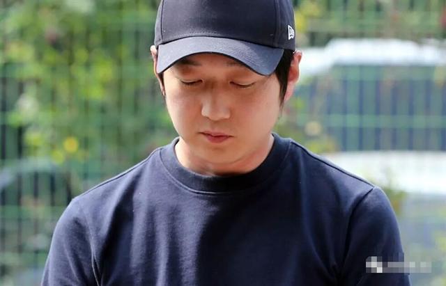 星空体育网站：想打主力就必须陪睡连女体能师都不放过韩体坛恶心一幕频发(图6)