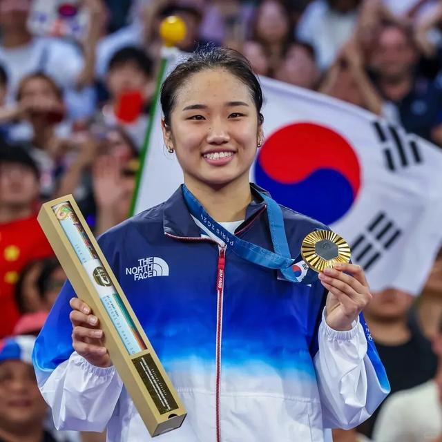 星空体育网站：想打主力就必须陪睡连女体能师都不放过韩体坛恶心一幕频发(图10)