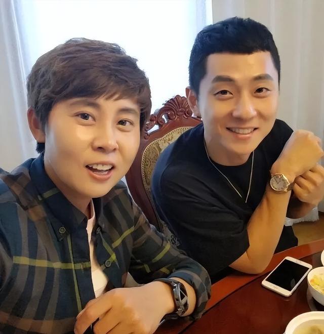 星空体育网站：想打主力就必须陪睡连女体能师都不放过韩体坛恶心一幕频发(图13)