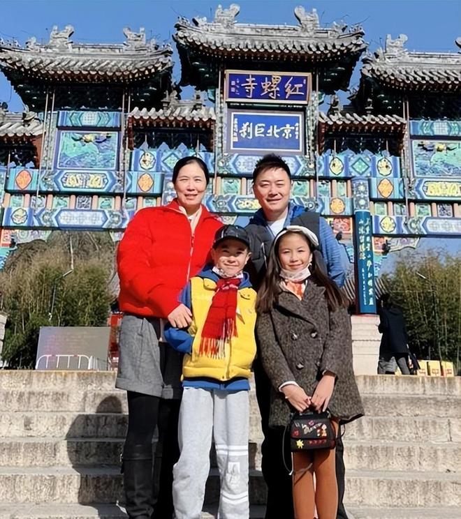 星空体育网站：她曾两夺奥运冠军成名后与男友分手嫁公司老总如今怎样了？(图6)