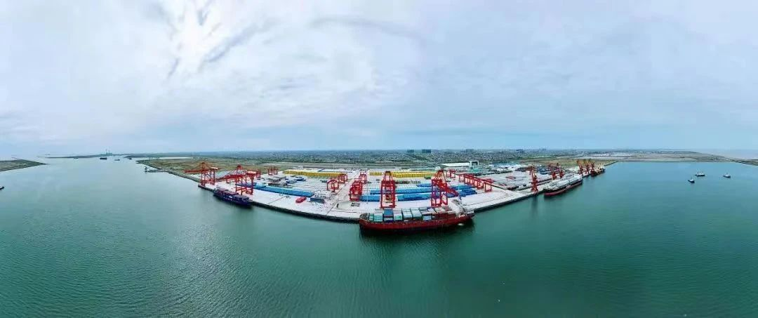 星空体育网址：江苏启东：东方大港“向海高歌”“拼”出高质量发展壮阔图景(图2)