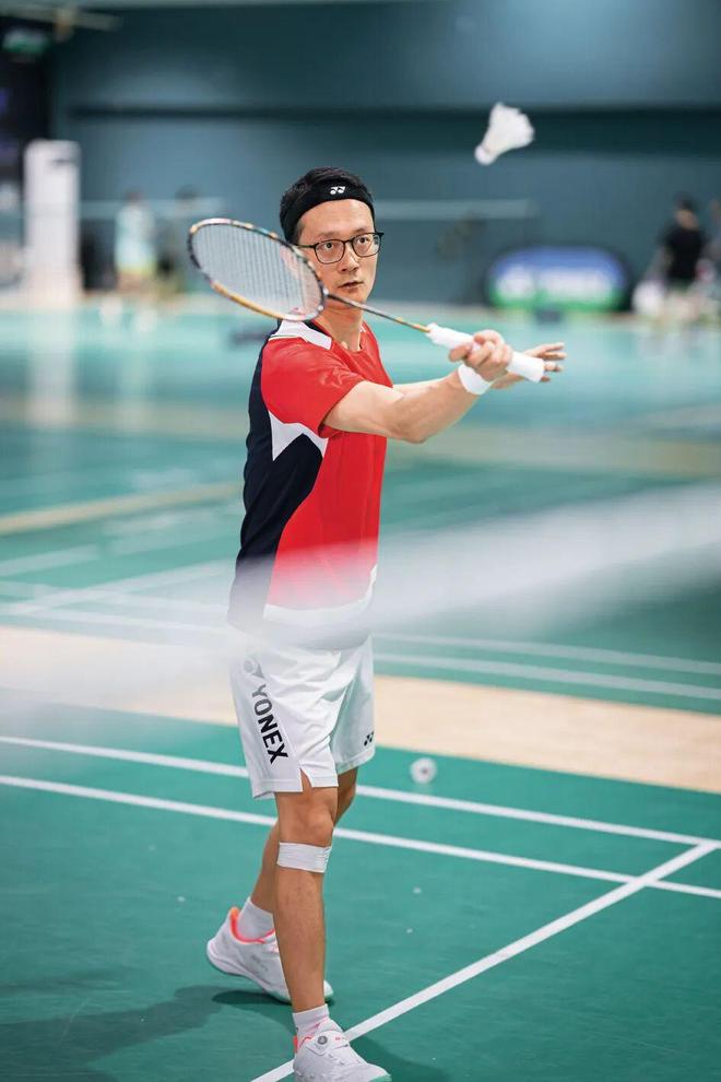 星空体育网址：身边周晓伟：让热爱更长久(图2)