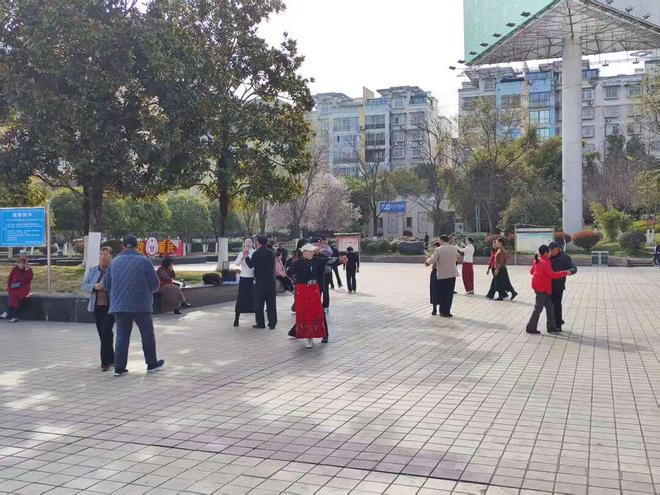 星空体育网址：春光明媚！汉滨这两地超适合晒太阳！【959推荐】(图3)