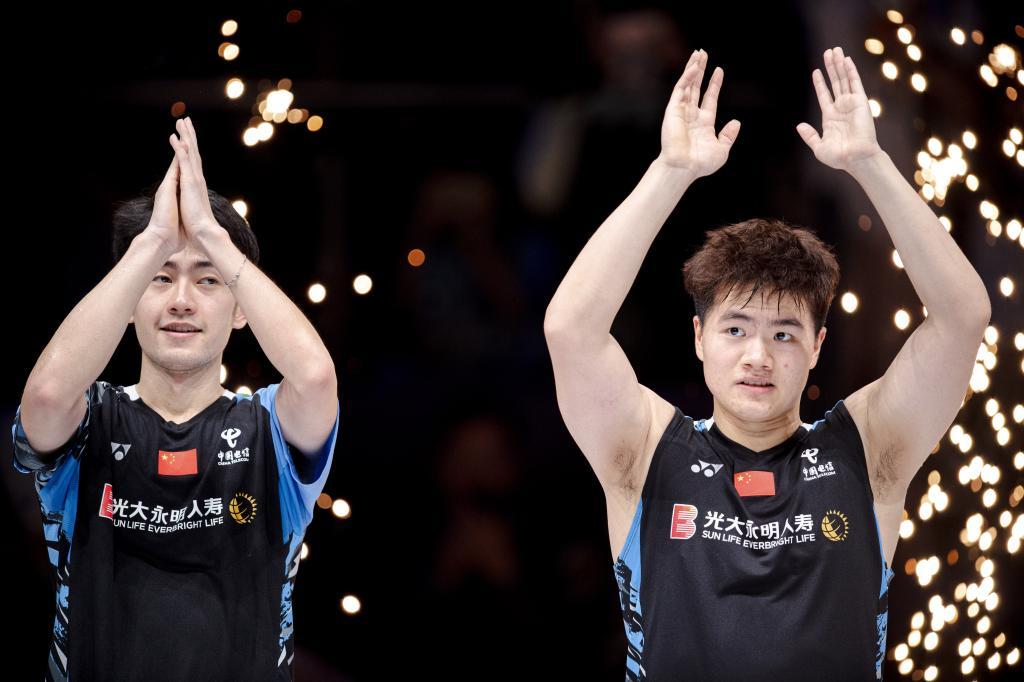 星空体育平台：追光丨节后第一天羽球迷们有眼福了(图4)