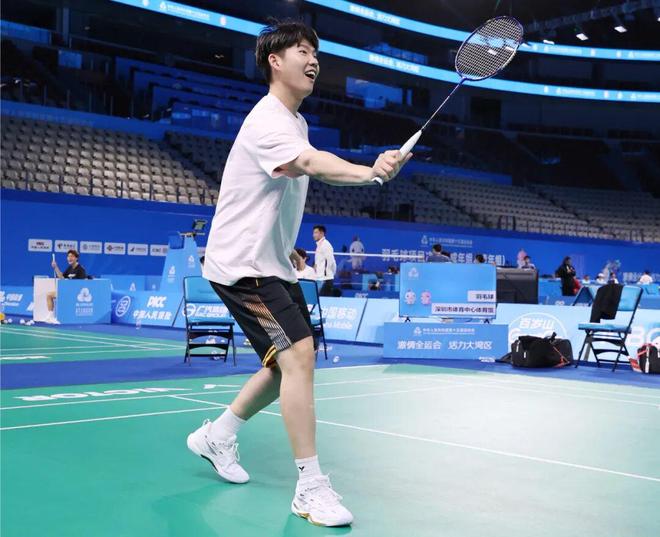 星空体育网址：聚焦｜5金3银3铜VICTOR闪耀十五运会羽毛球赛场(图2)