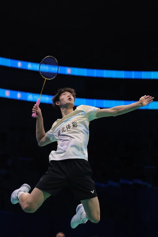 星空体育网址：聚焦｜5金3银3铜VICTOR闪耀十五运会羽毛球赛场(图4)